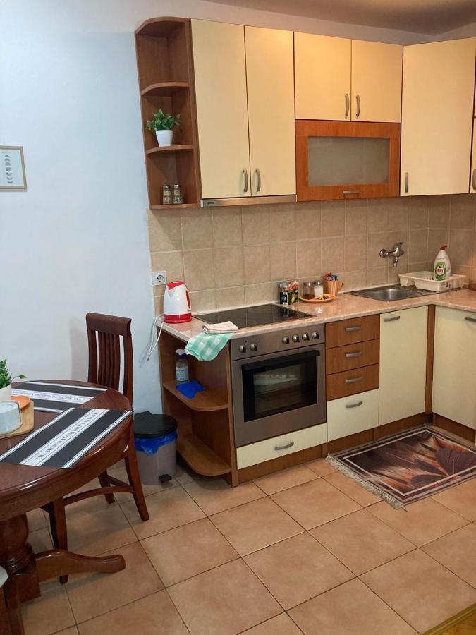 Apartman Anja Novi Sad Exteriör bild