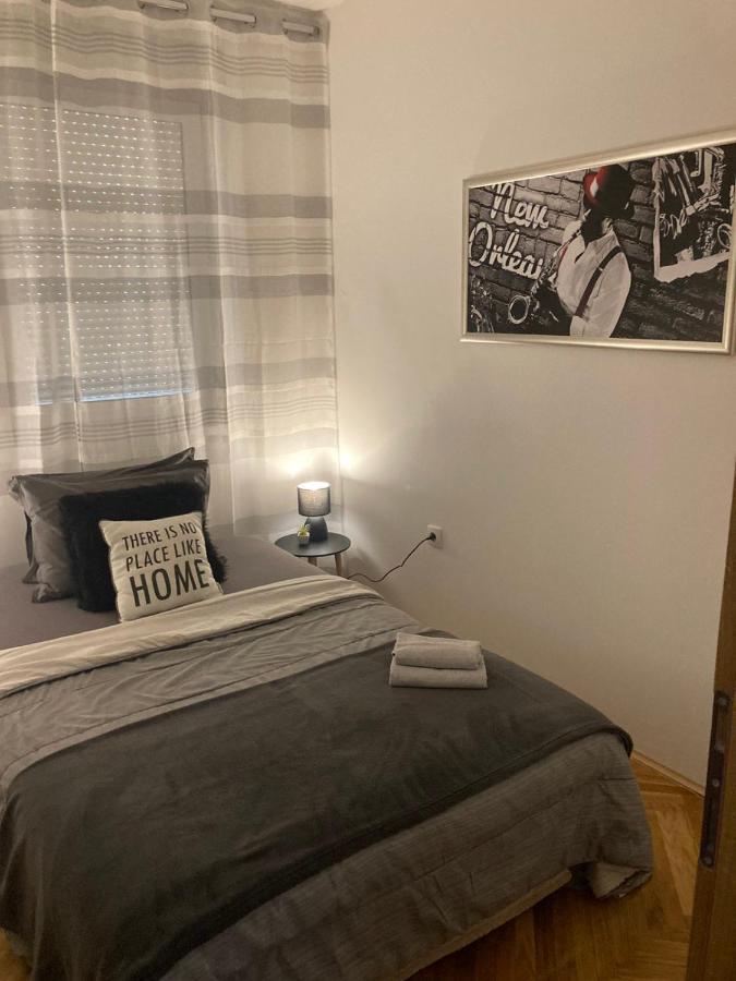Apartman Anja Novi Sad Exteriör bild
